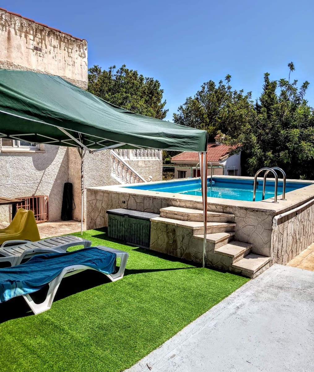 3 slaapkamer Villa te koop in Montserrat met zwembad garage - € 259.000 (Ref: 10003505)