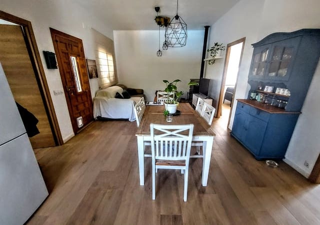 3 slaapkamer Villa te koop in Montserrat met zwembad garage - € 259.000 (Ref: 10003505)
