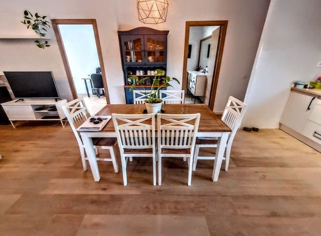 3 slaapkamer Villa te koop in Montserrat met zwembad garage - € 259.000 (Ref: 10003505)