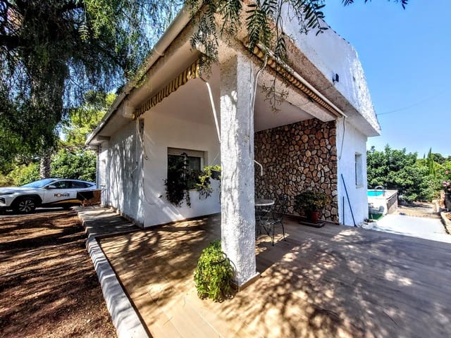 3 slaapkamer Villa te koop in Montserrat met zwembad garage - € 259.000 (Ref: 10003505)
