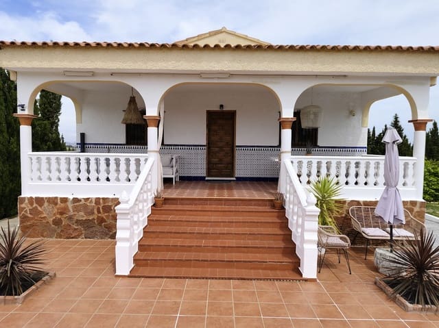 4 slaapkamer Villa te koop in Montserrat met zwembad garage - € 349.000 (Ref: 10003506)