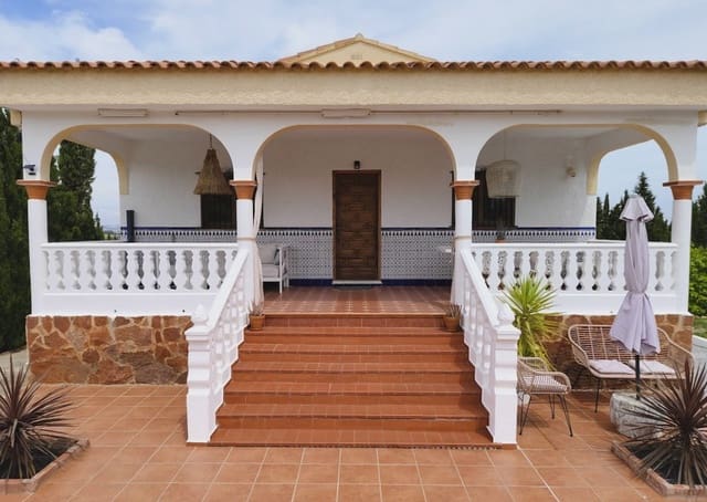 4 bedroom Villa for sale in Montserrat with pool garage - € 349,000 (Ref: 10003506)