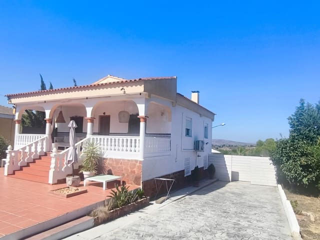 4 soverom Villa til salgs i Montserrat med svømmebasseng garasje - € 349 000 (Ref: 10003506)