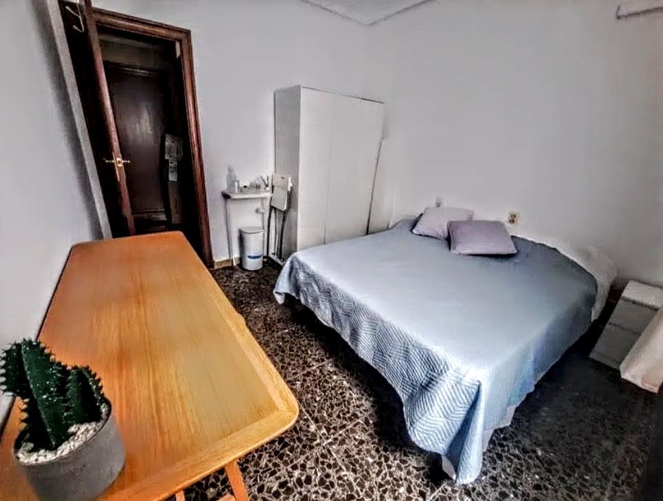5 bedroom Apartment for sale in Picassent - € 259,000 (Ref: 10031563)