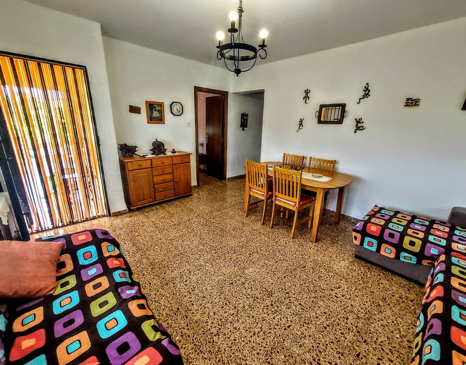3 soveværelse Villa til salg i Montserrat med swimmingpool garage - € 210.000 (Ref: 10034988)