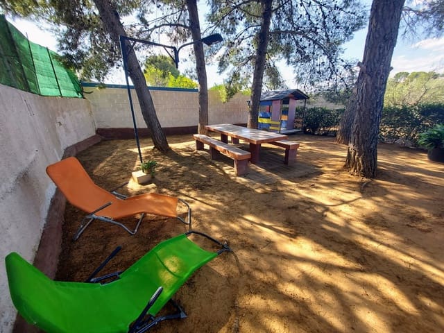 3 soveværelse Villa til salg i Montserrat med swimmingpool garage - € 210.000 (Ref: 10034988)