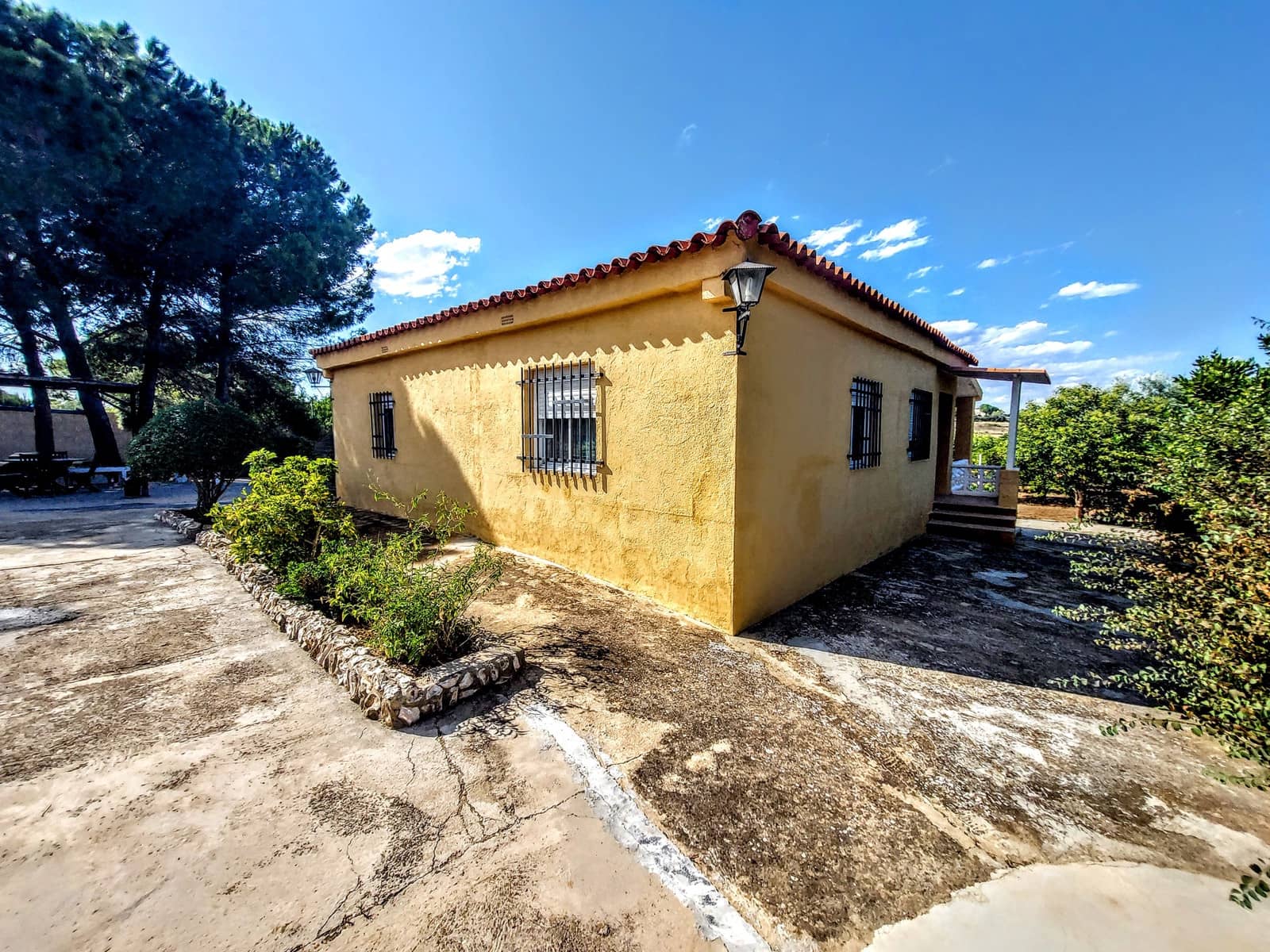 3 soveværelse Villa til salg i Montserrat med swimmingpool garage - € 210.000 (Ref: 10034988)