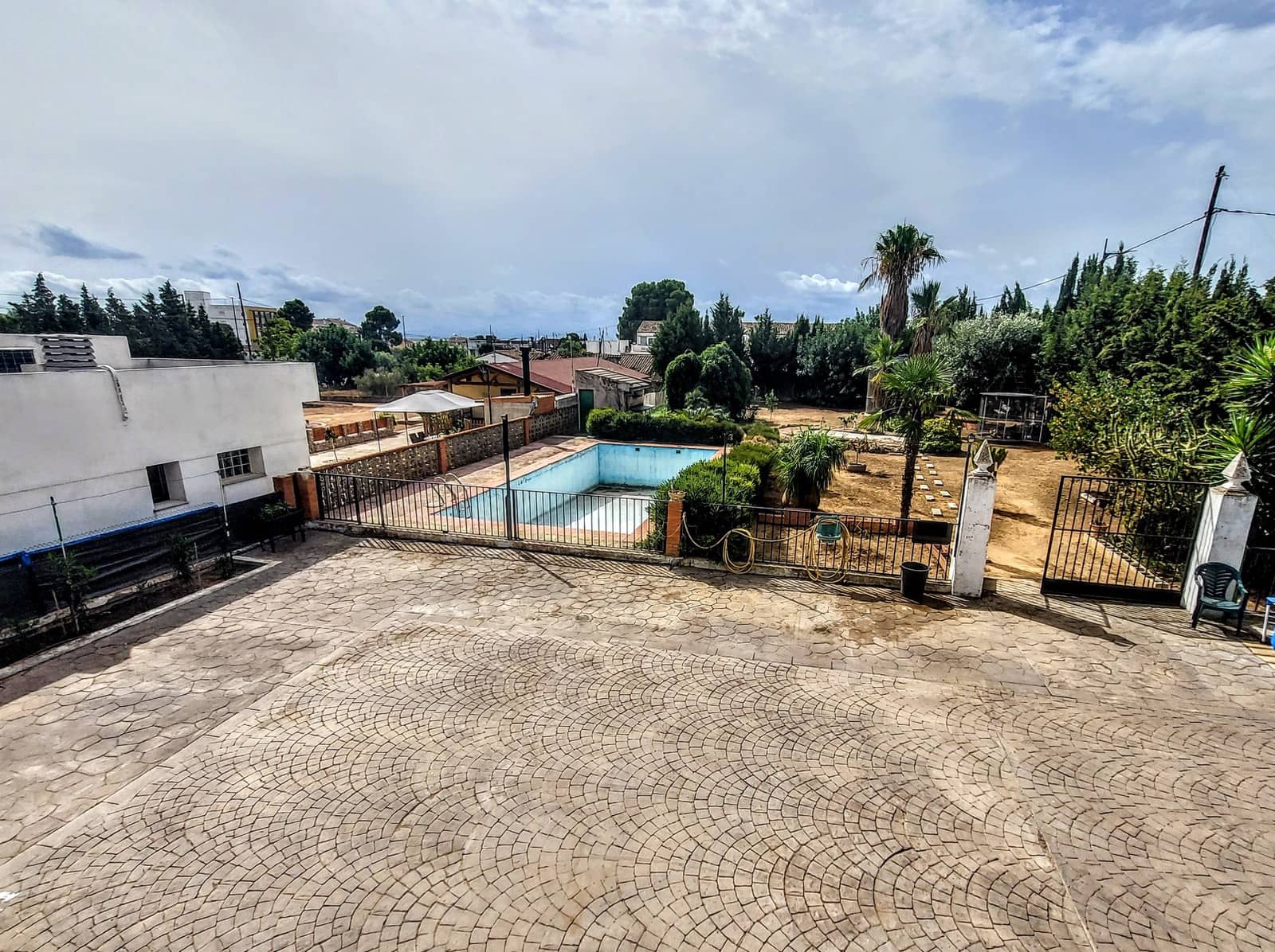 5 bedroom Villa for sale in Catadau with pool - € 298,000 (Ref: 10040697)