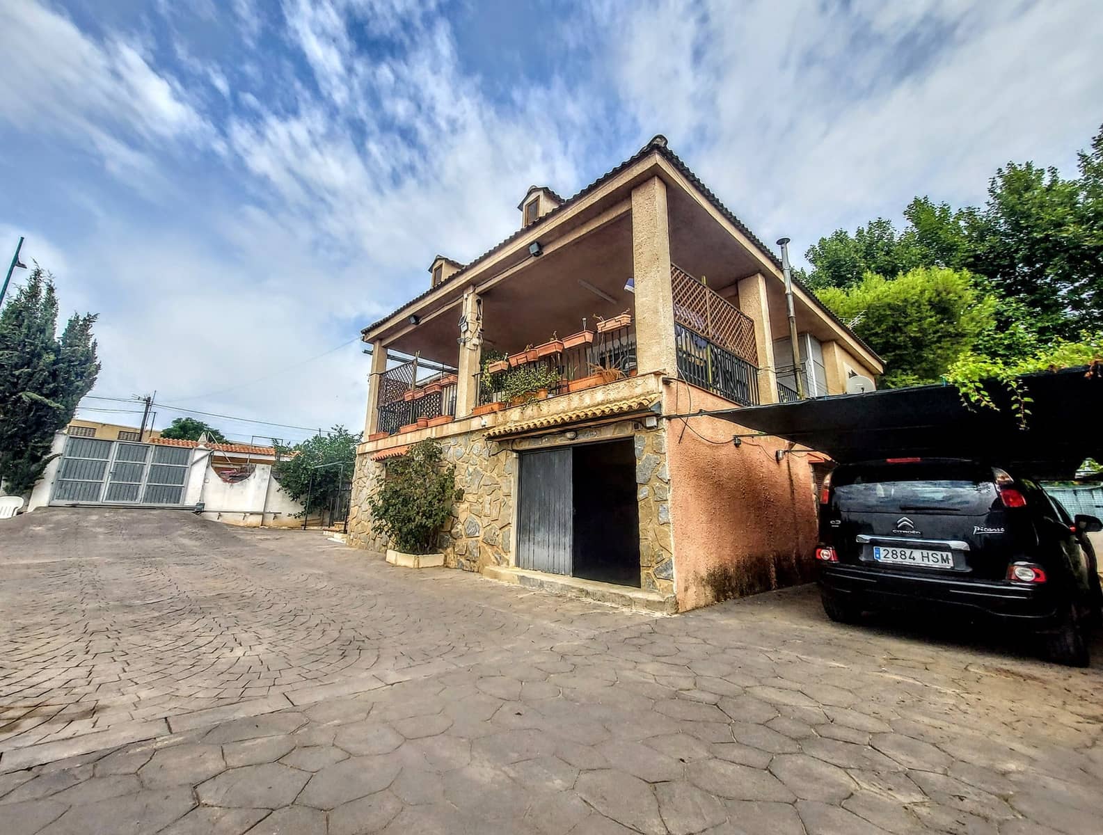 5 bedroom Villa for sale in Catadau with pool - € 298,000 (Ref: 10040697)