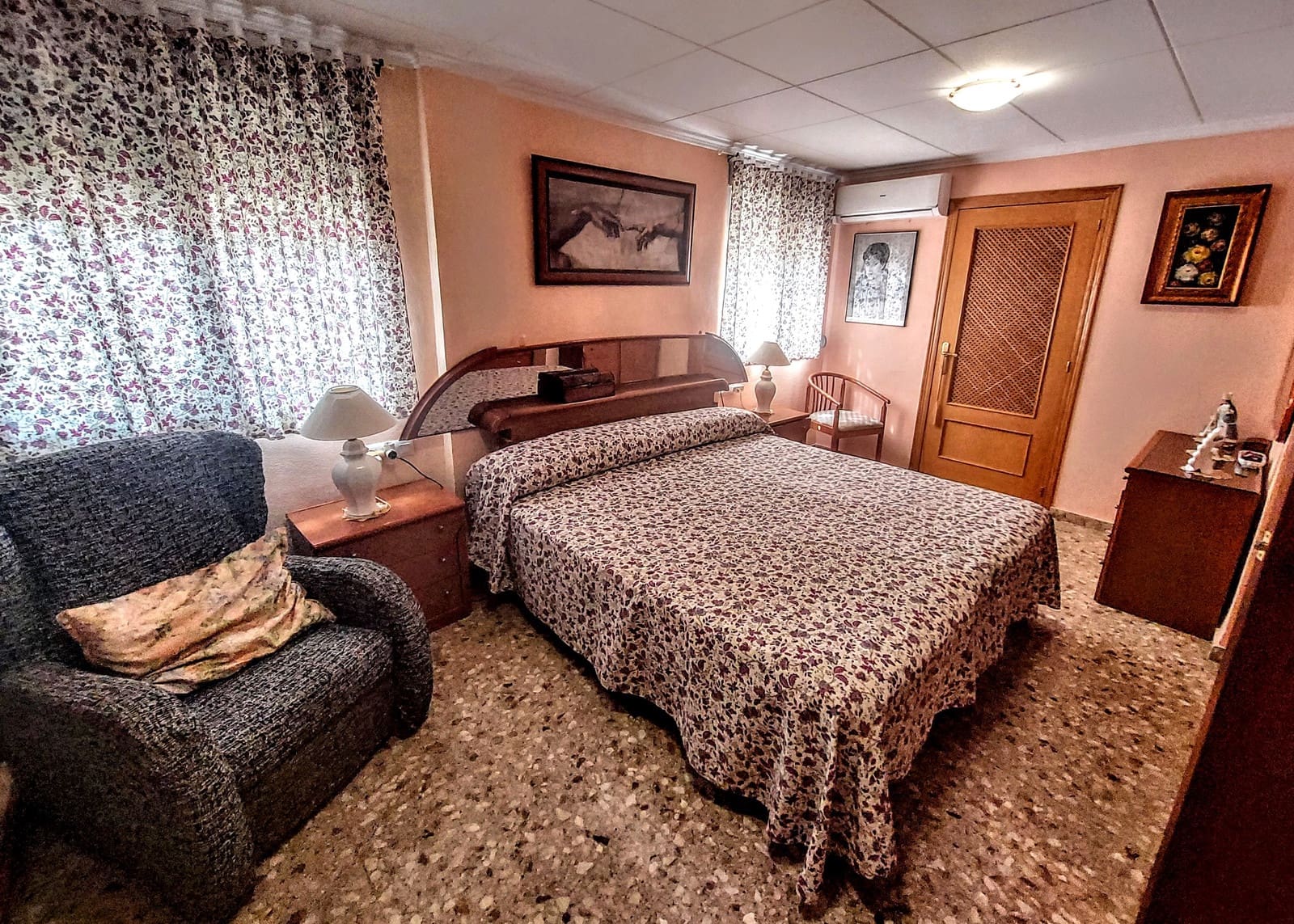 5 bedroom Villa for sale in Catadau with pool - € 298,000 (Ref: 10040697)