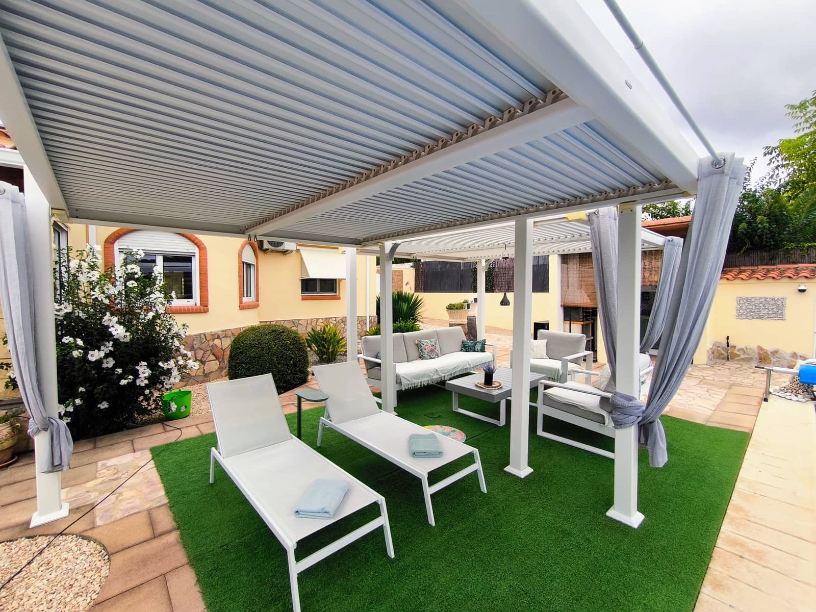 3 soverom Villa til salgs i Montroy med svømmebasseng garasje - € 295 000 (Ref: 10044602)