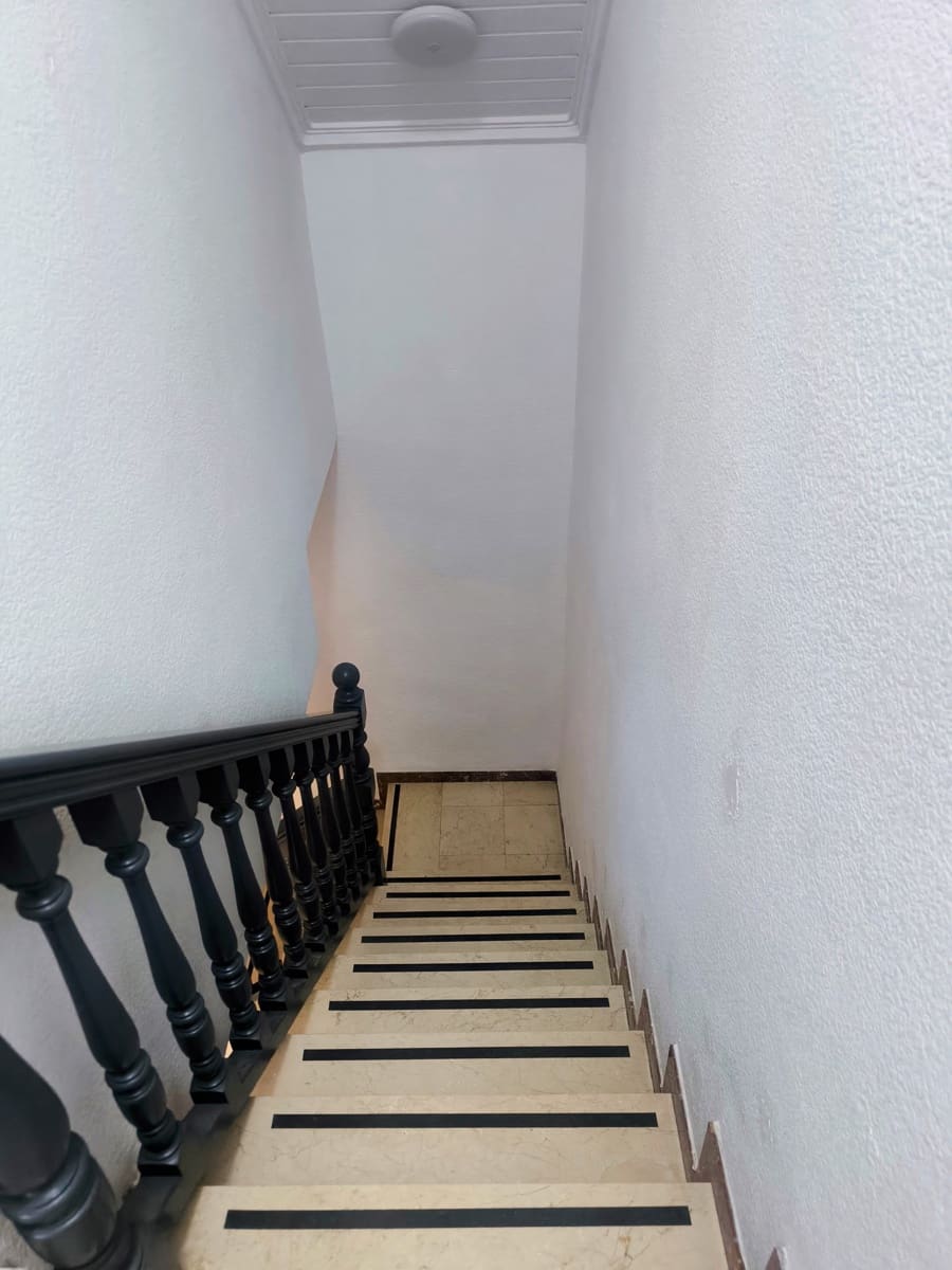 5 slaapkamer Huis te koop in Montroy - € 260.000 (Ref: 10046950)