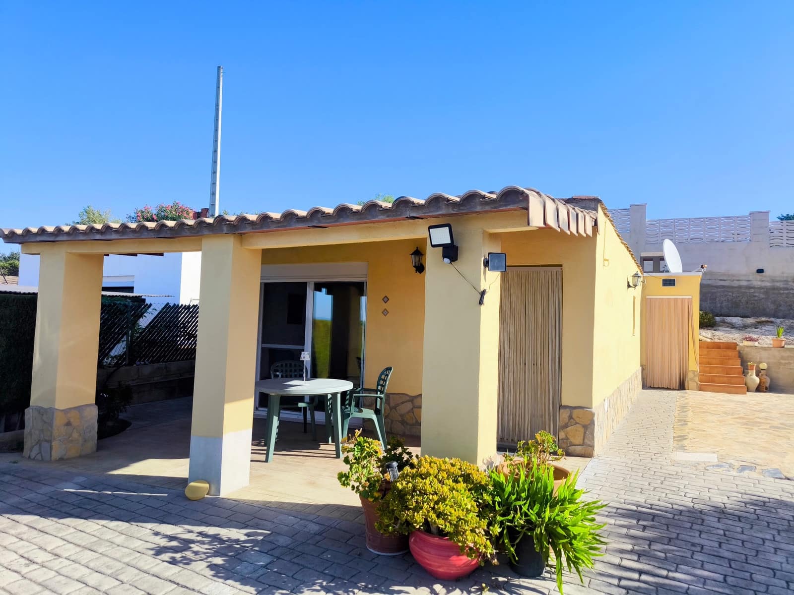 5 bedroom Villa for sale in Turis with pool garage - € 299,950 (Ref: 10048856)
