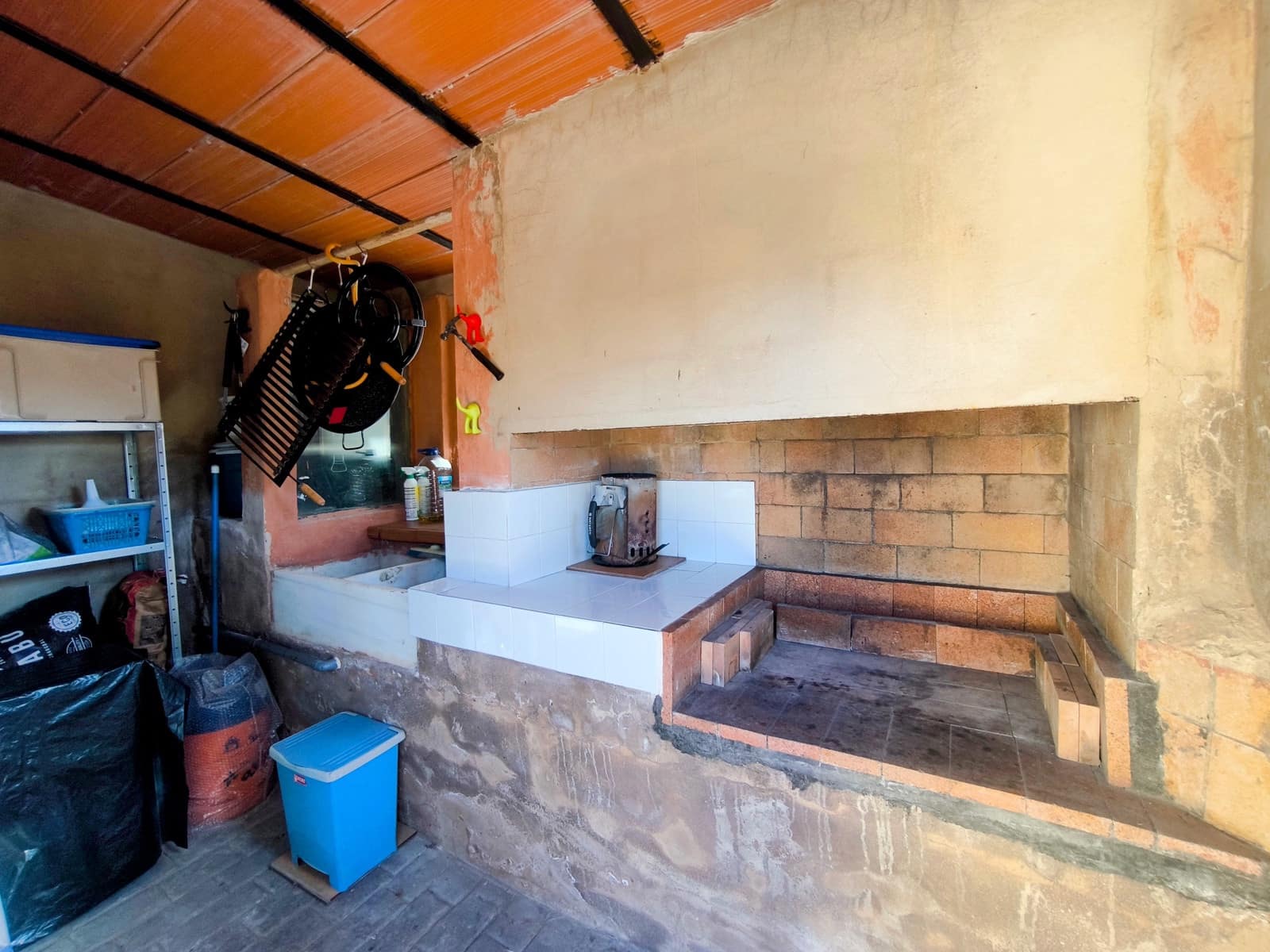 5 bedroom Villa for sale in Turis with pool garage - € 299,950 (Ref: 10048856)