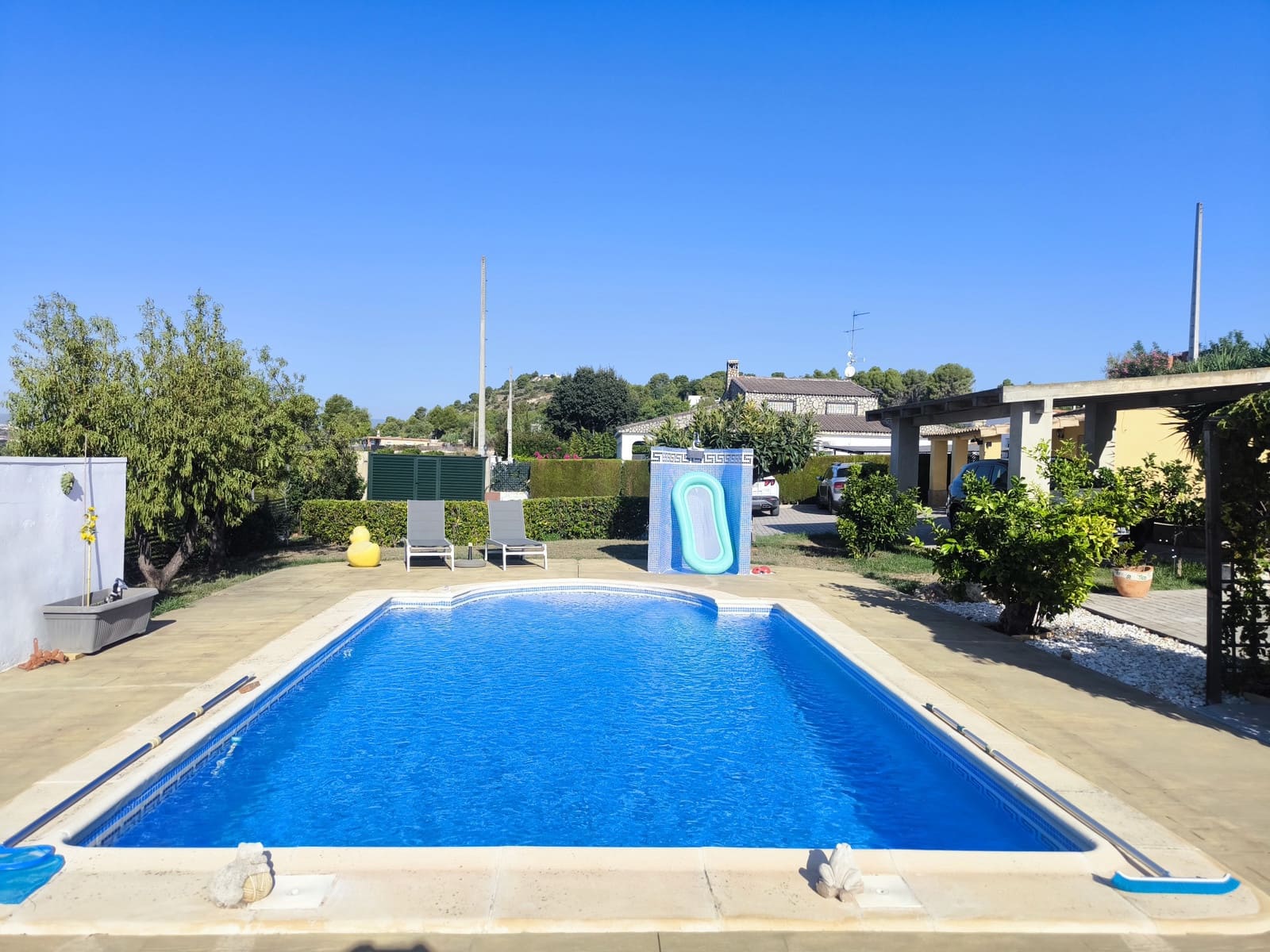5 bedroom Villa for sale in Turis with pool garage - € 299,950 (Ref: 10048856)
