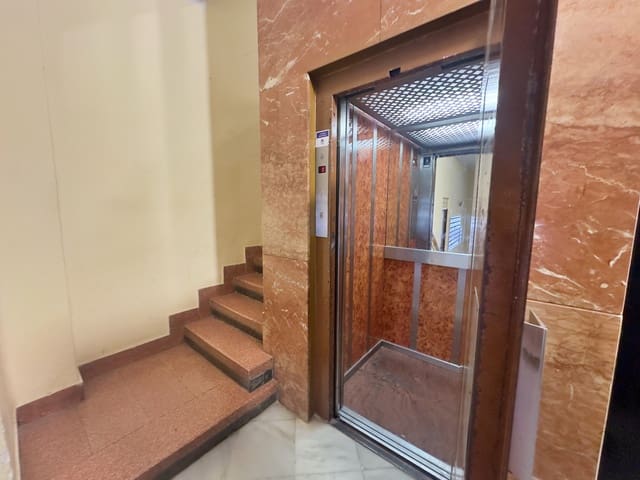 Apartamento de 3 habitaciones en Patraix, València ciudad en venta - 250.000 € (Ref: 10109005)