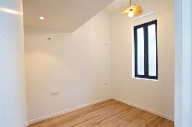 3 chambre Maison de Ville à vendre à L'Hort de Senabre, Valence ville avec garage - 499 000 € (Ref: 10118840)
