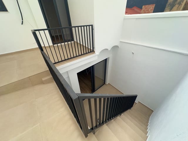 3 chambre Maison de Ville à vendre à L'Hort de Senabre, Valence ville avec garage - 520 000 € (Ref: 10123522)