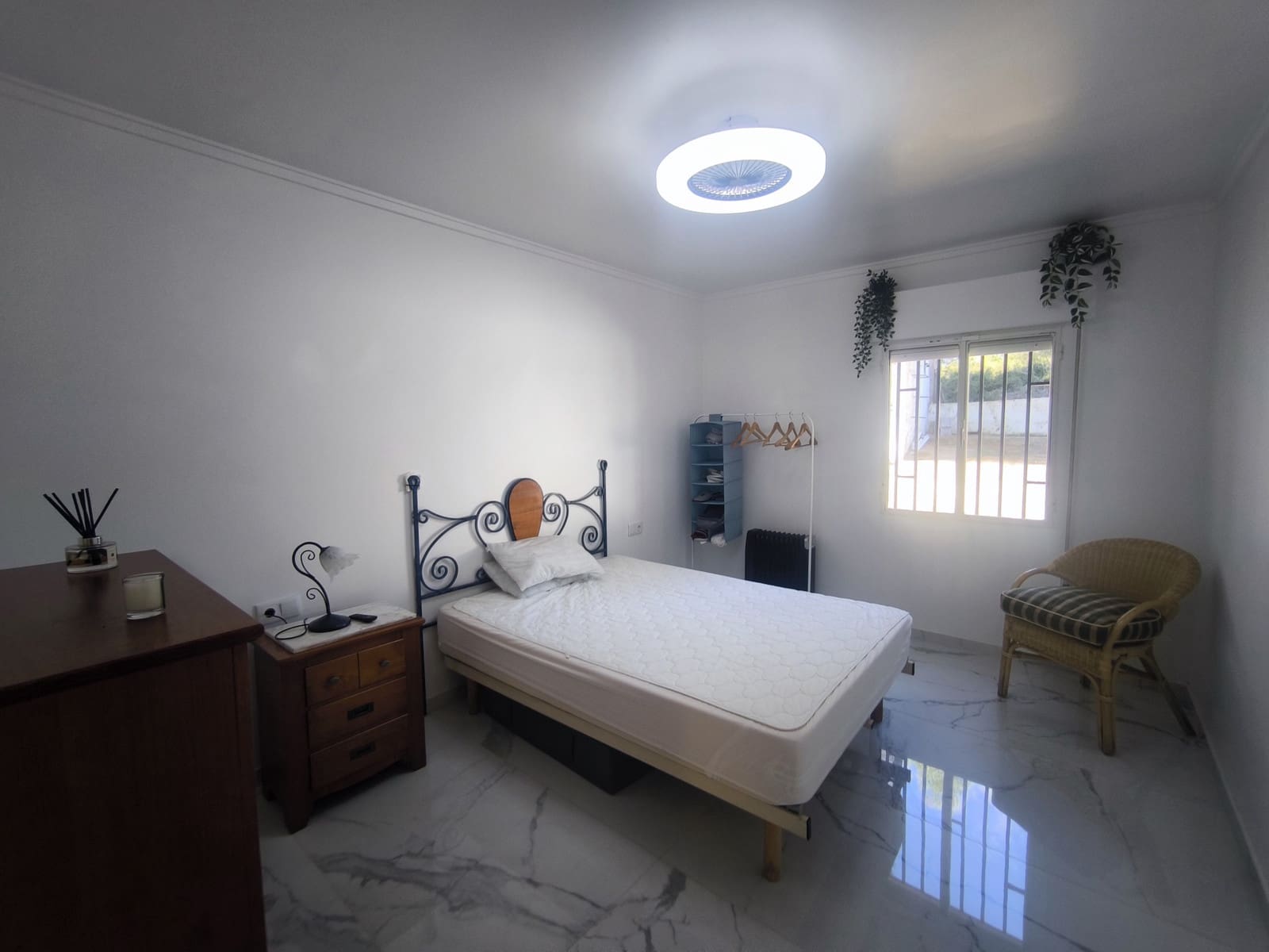 4 soveværelse Villa til salg i Montserrat med swimmingpool garage - € 269.950 (Ref: 10159126)