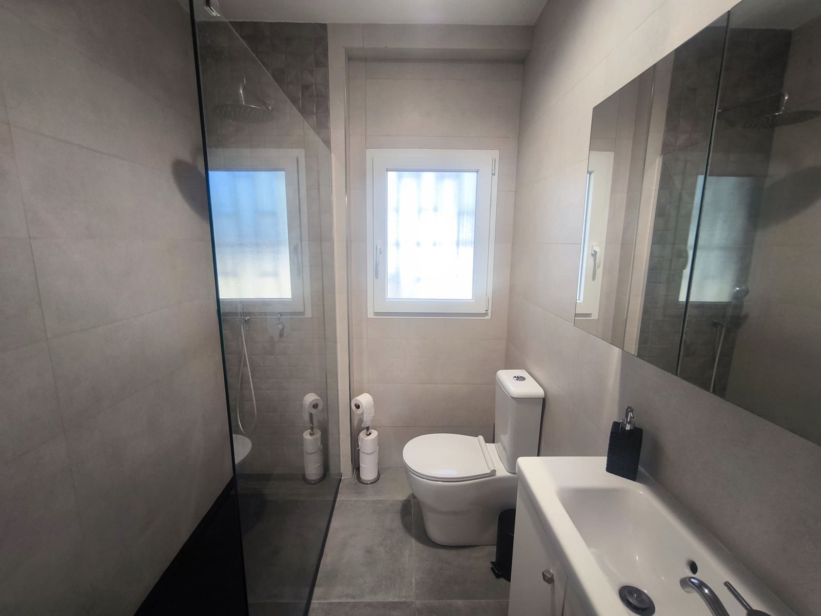4 soveværelse Villa til salg i Montserrat med swimmingpool garage - € 269.950 (Ref: 10159126)