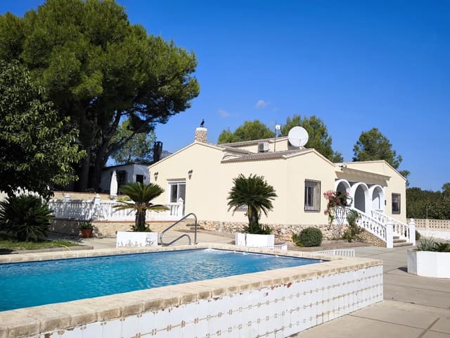 4 soveværelse Villa til salg i Montserrat med swimmingpool garage - € 269.950 (Ref: 10159126)