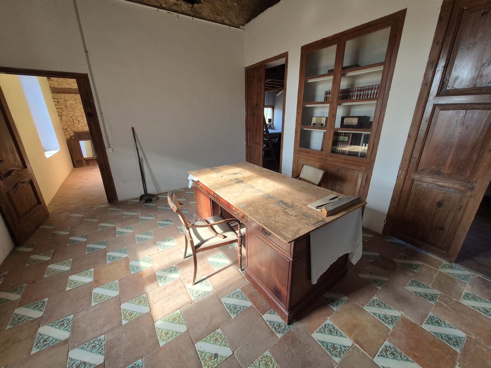 11 bedroom Villa for sale in Cheste - € 990,000 (Ref: 10159127)