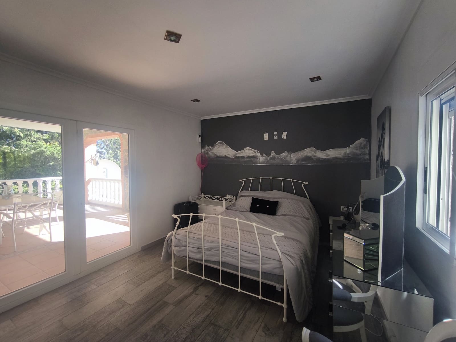4 soverom Villa til salgs i Godelleta med svømmebasseng garasje - € 220 000 (Ref: 10162857)