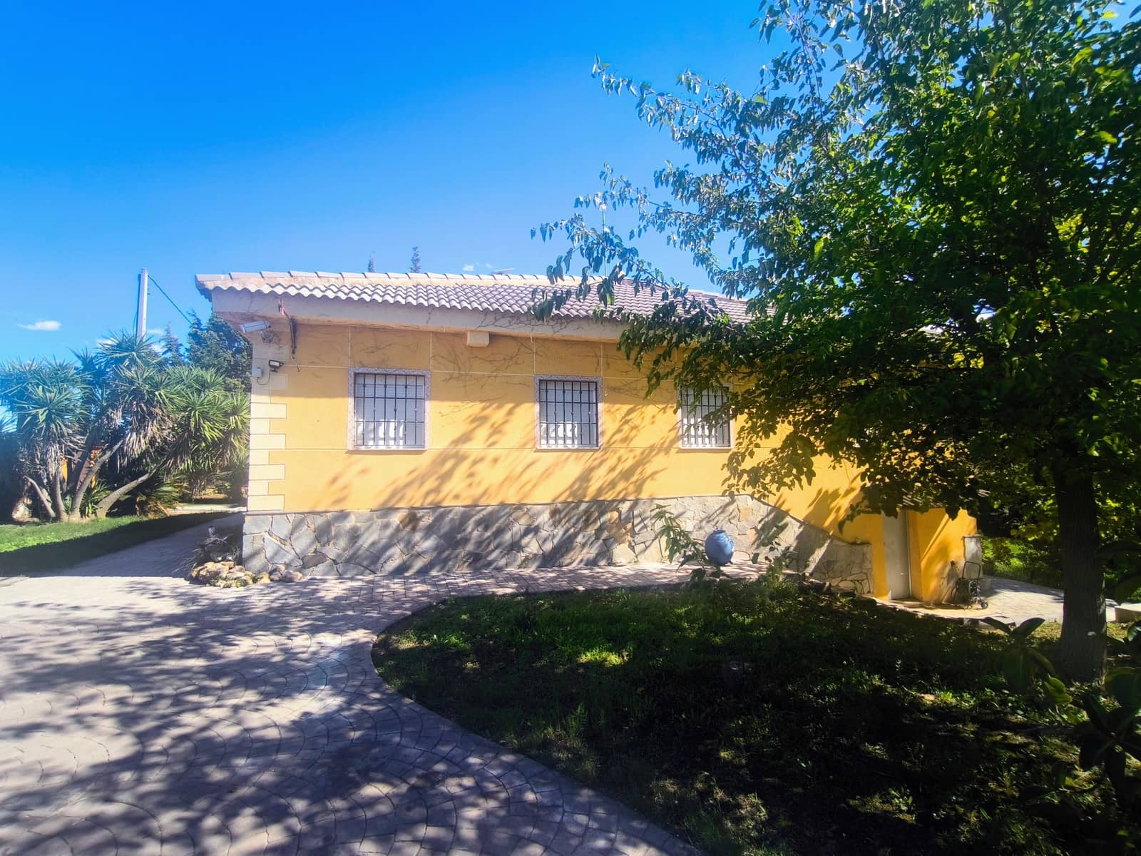 4 soverom Villa til salgs i Godelleta med svømmebasseng garasje - € 220 000 (Ref: 10162857)