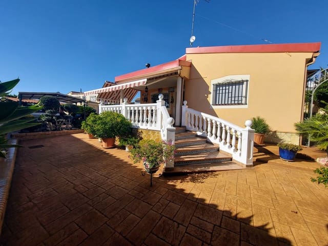 4 soverom Villa til salgs i Montserrat med svømmebasseng - € 295 000 (Ref: 10164699)