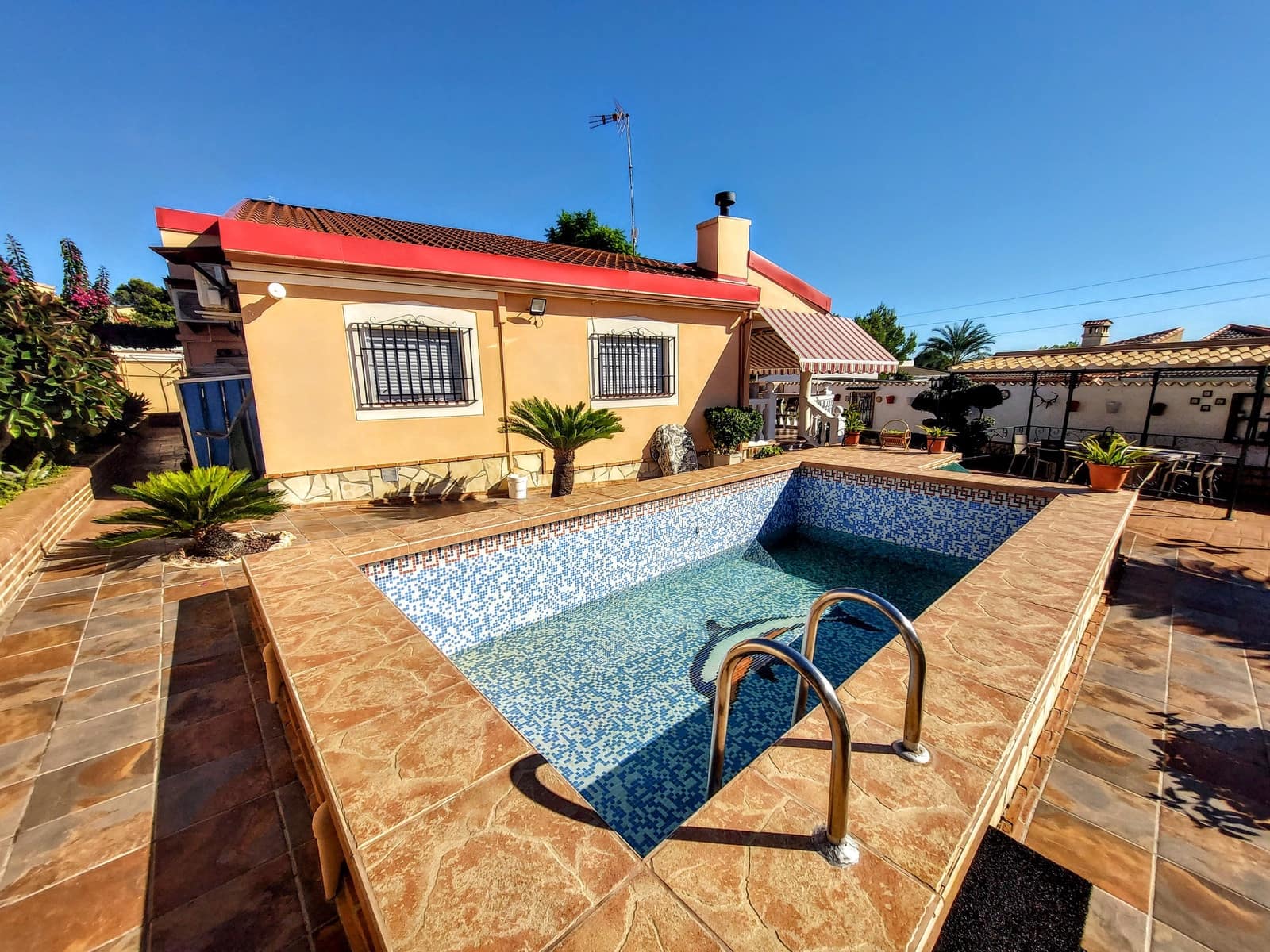 4 soverom Villa til salgs i Montserrat med svømmebasseng - € 295 000 (Ref: 10164699)