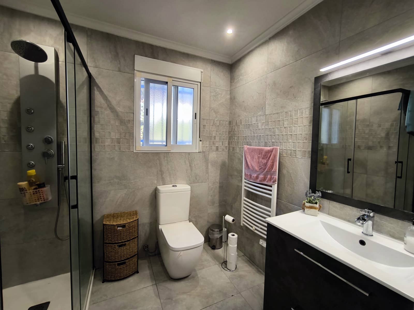 3 quarto Moradia para venda em Macastre com piscina garagem - 249 950 € (Ref: 10179883)