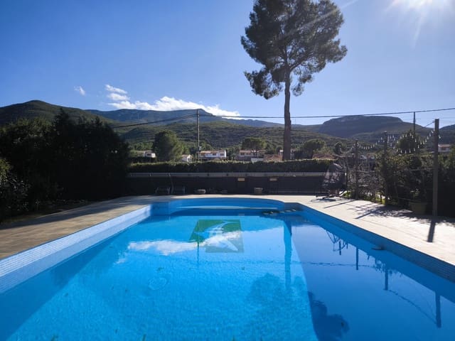 3 quarto Moradia para venda em Macastre com piscina garagem - 249 950 € (Ref: 10179883)