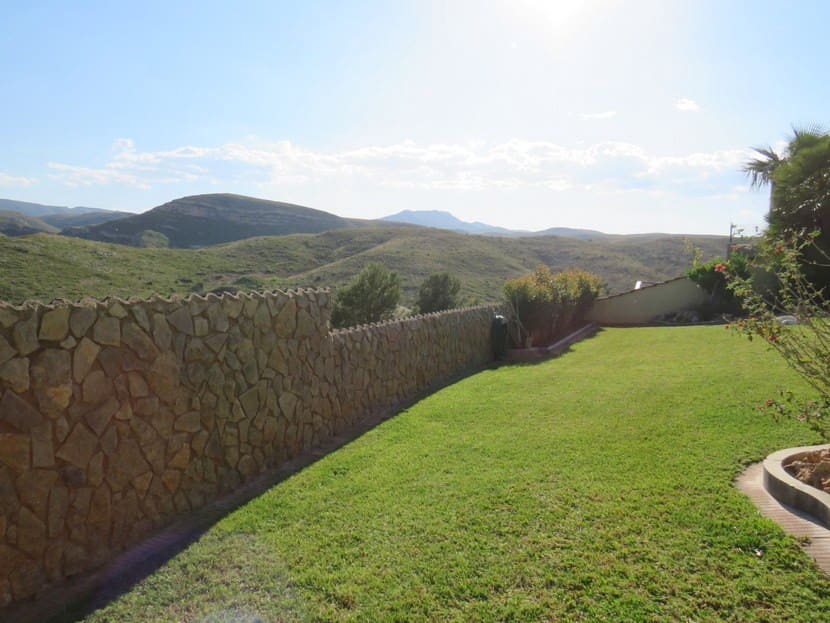 5 sypialnia Willa na sprzedaż w Turis z basenem - 450 000 € (Ref: 5195126)