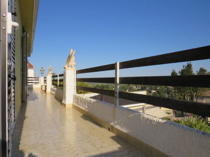 5 sypialnia Willa na sprzedaż w Turis z basenem - 450 000 € (Ref: 5195126)