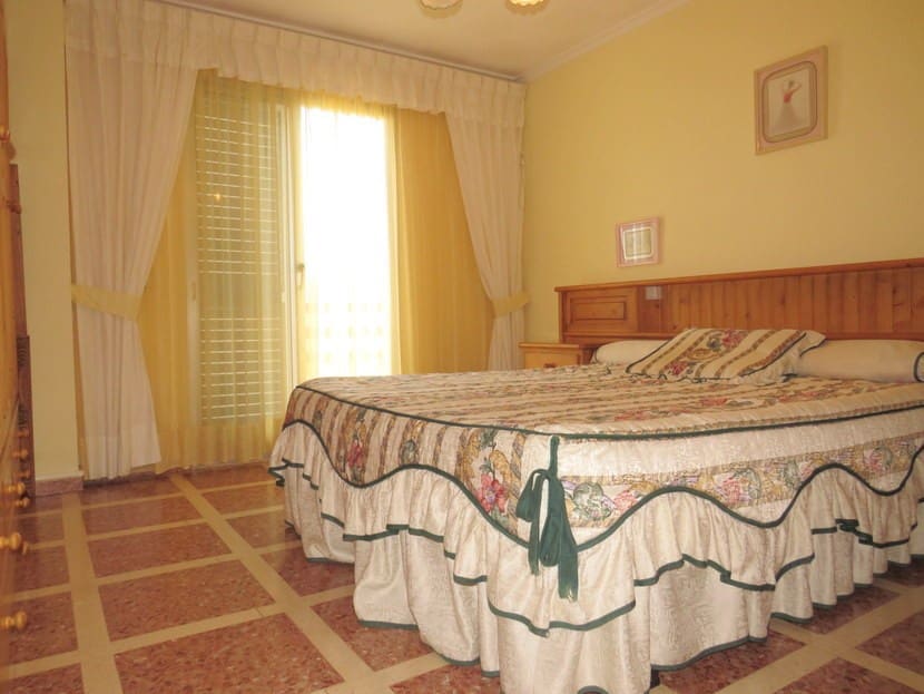 5 sypialnia Willa na sprzedaż w Turis z basenem - 450 000 € (Ref: 5195126)