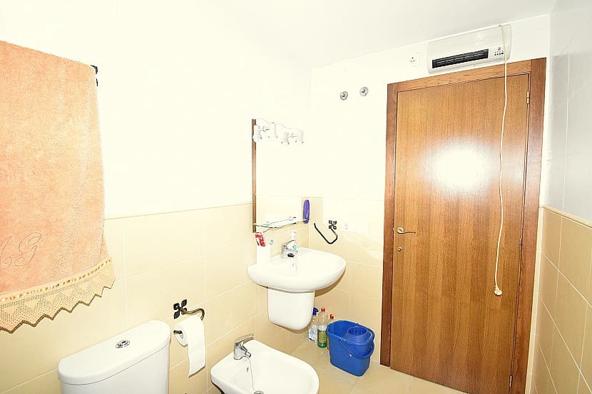 5 soveværelse Byhus til salg i Carcer - € 210.000 (Ref: 6758321)