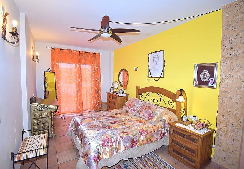 5 soveværelse Byhus til salg i Carcer - € 210.000 (Ref: 6758321)