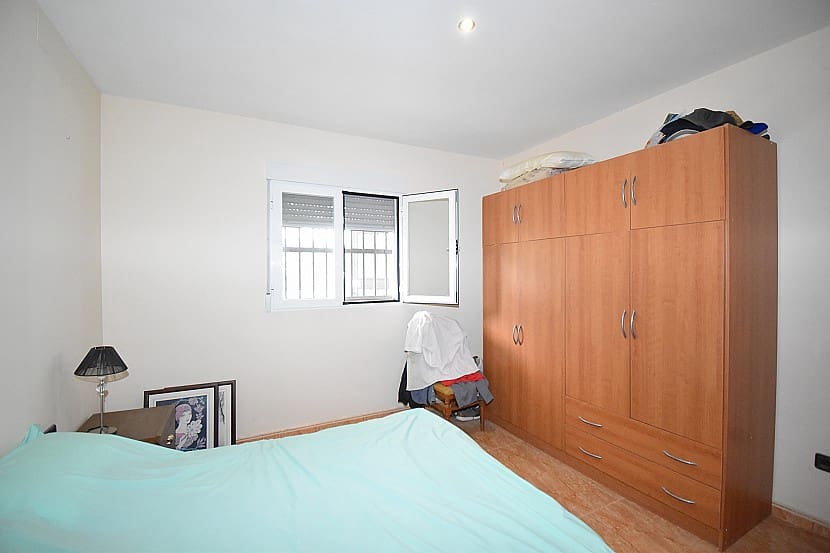 3 soveværelse Villa til salg i Llombai med swimmingpool - € 185.000 (Ref: 6958881)