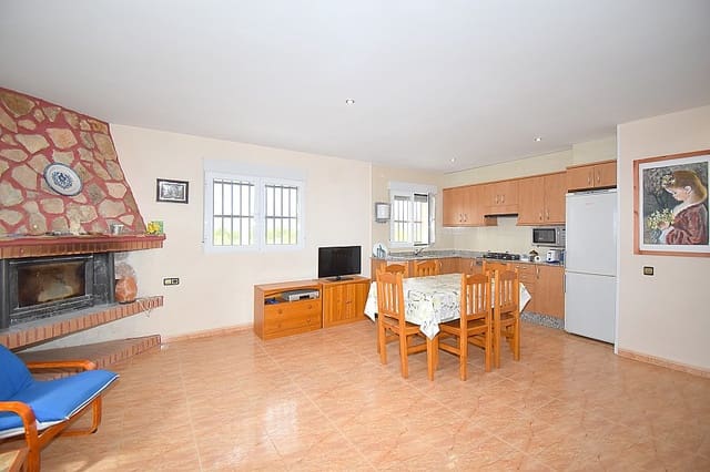 3 soveværelse Villa til salg i Llombai med swimmingpool - € 185.000 (Ref: 6958881)