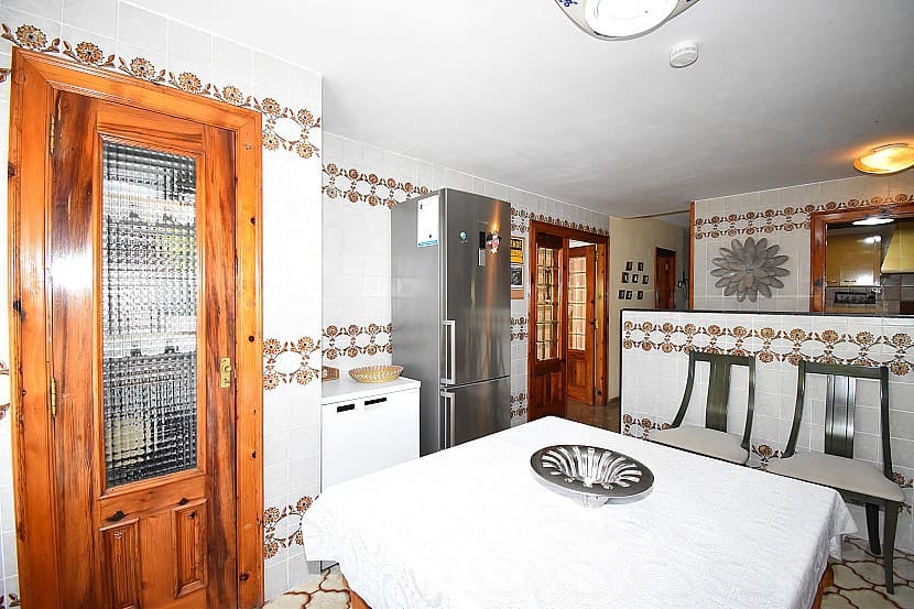 5 soveværelse Villa til salg i Macastre med swimmingpool - € 340.000 (Ref: 7226041)