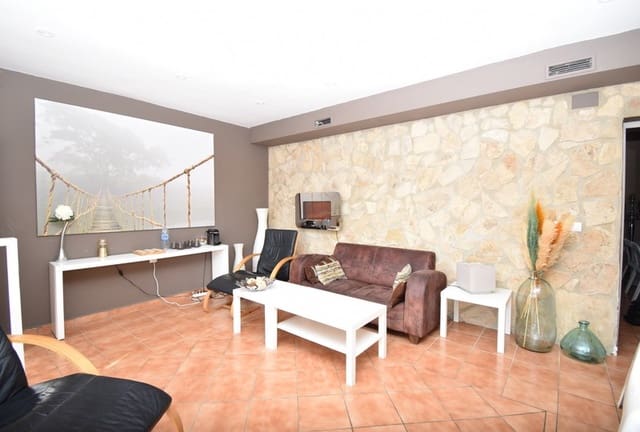 3 soveværelse Villa til salg i Turís med swimmingpool - € 176.000 (Ref: 7257588)