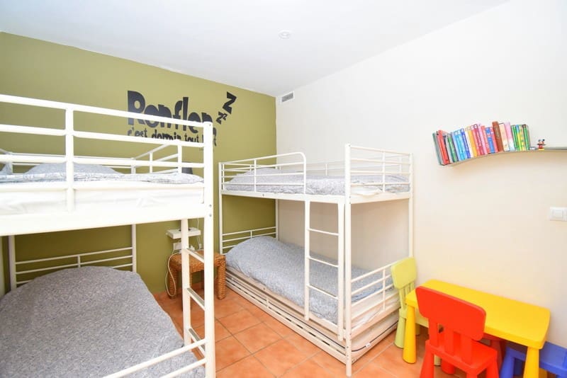 3 soveværelse Villa til salg i Turis med swimmingpool - € 176.000 (Ref: 7257588)