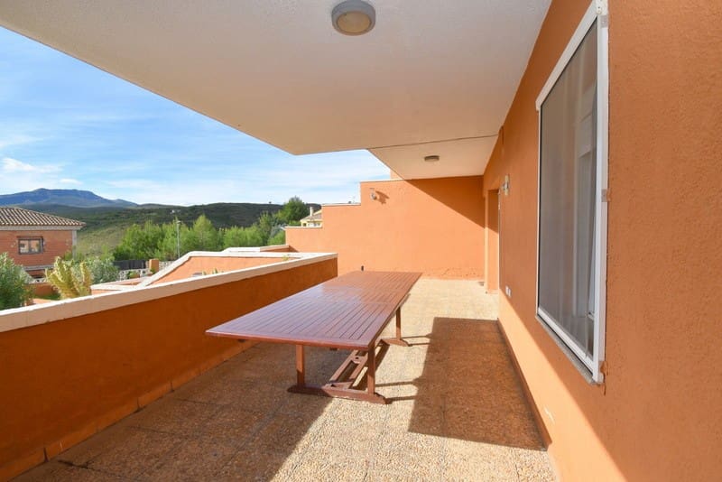 3 soveværelse Villa til salg i Turis med swimmingpool - € 176.000 (Ref: 7257588)