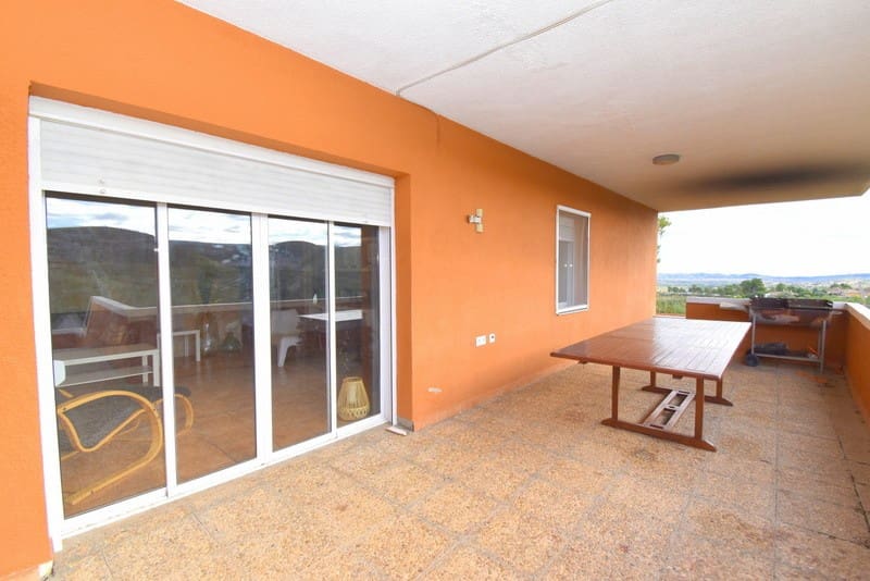 3 soveværelse Villa til salg i Turis med swimmingpool - € 176.000 (Ref: 7257588)