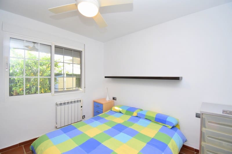 3 soveværelse Villa til salg i Turis med swimmingpool - € 255.000 (Ref: 7329890)