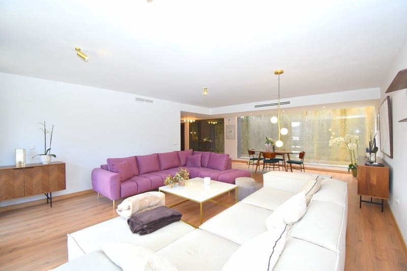 3 slaapkamer Villa te koop in Chiva met zwembad - € 599.000 (Ref: 7419856)