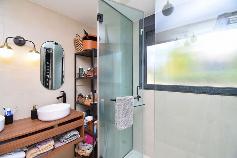 3 slaapkamer Villa te koop in Chiva met zwembad - € 599.000 (Ref: 7419856)