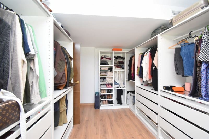 3 slaapkamer Villa te koop in Chiva met zwembad - € 599.000 (Ref: 7419856)