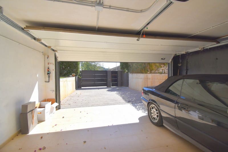 3 slaapkamer Villa te koop in Chiva met zwembad - € 599.000 (Ref: 7419856)