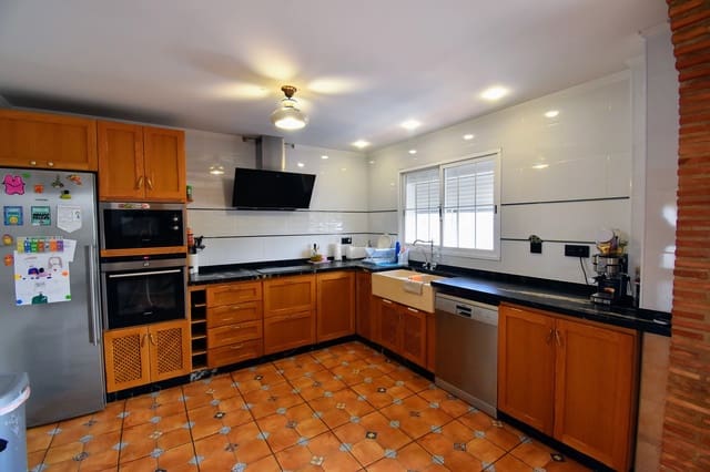 4 sypialnia Dom na sprzedaż w Beneixida z basenem - 275 000 € (Ref: 7650673)